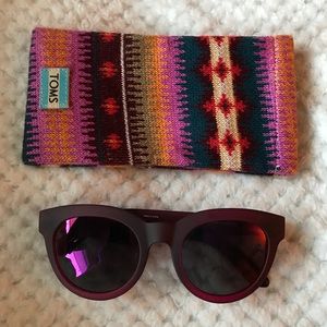 TOMS PINK SUNGLASSES